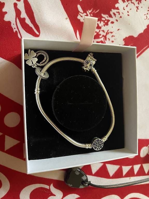 Bracciali & Braccialetti: Vendo bracciale Pandora  – Usato da Maroggia venduto da ila_bb5l 1