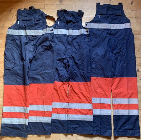 3 Feuerwehrhosen