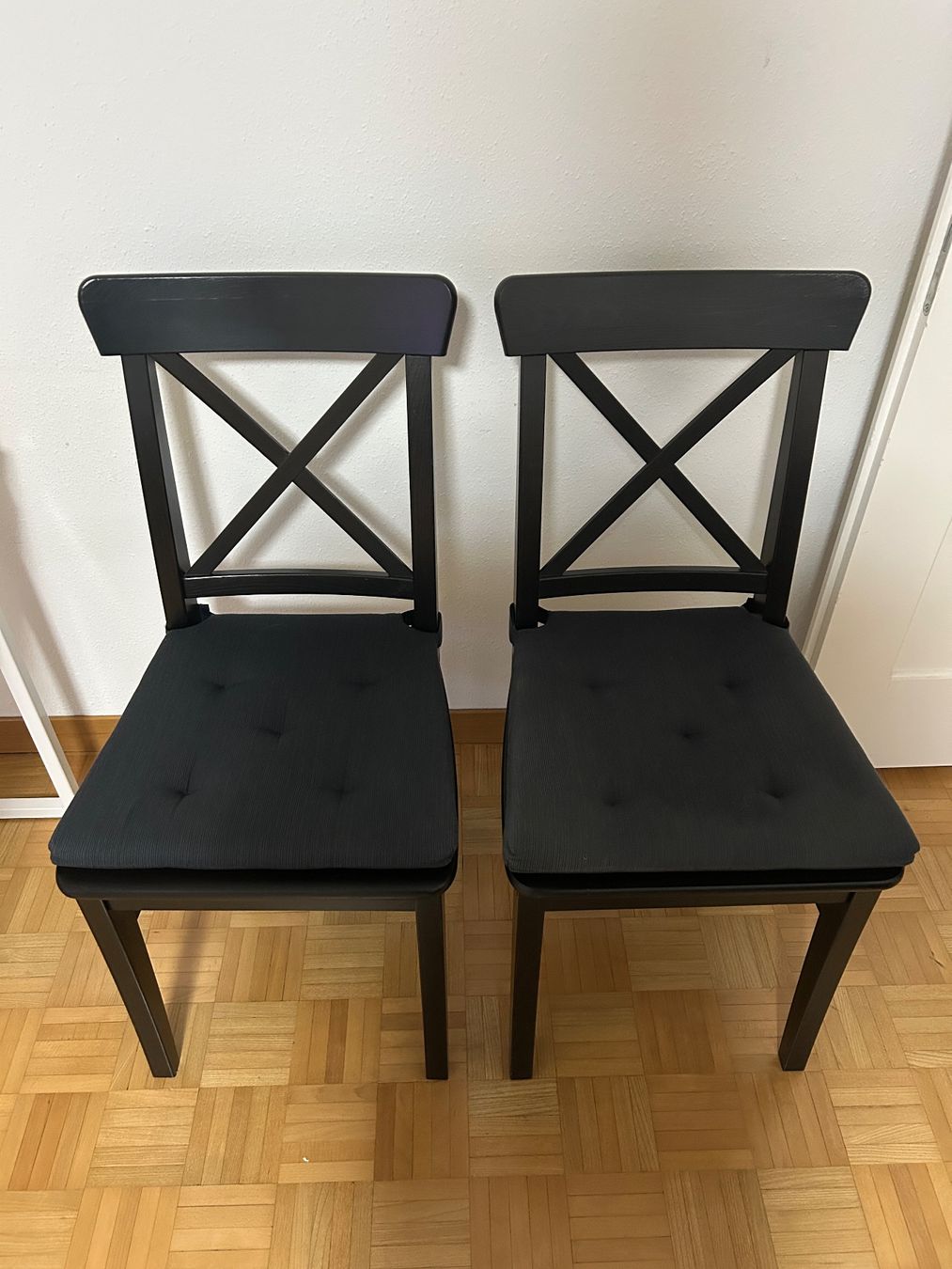 Ikea Chaises: 2 Ikea Stühle Rosentorp schwarz – D'occasion à Luzern par zapatae