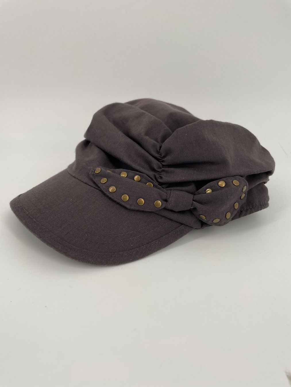 Altro abbigliamento per bambino: Mütze/ Hut mit Schleife Gr. 56 – Usato da Auenstein venduto da moin.