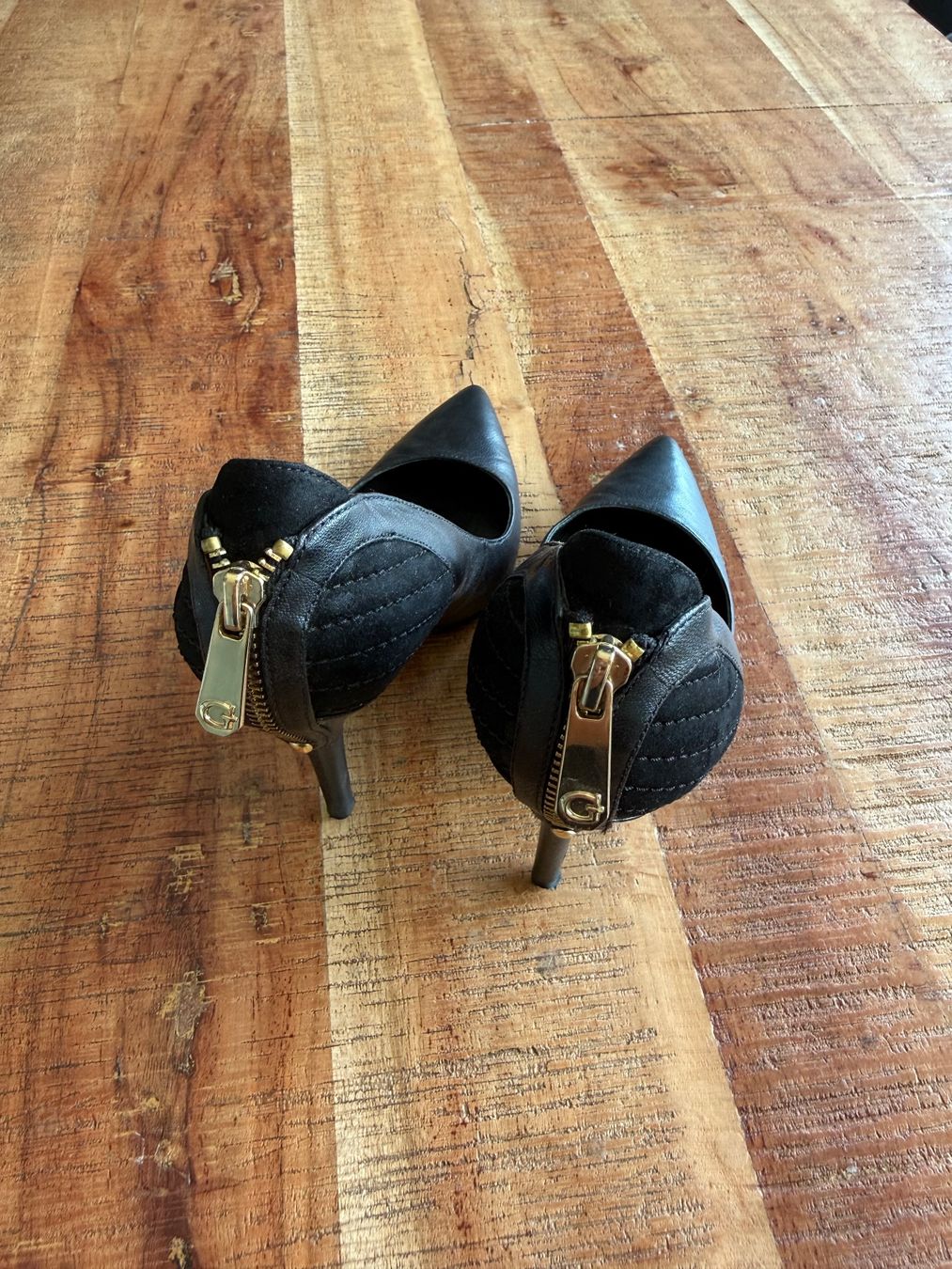 Guess Scarpe da donna: Schuhe – Usato da Rain venduto da Trusso 1