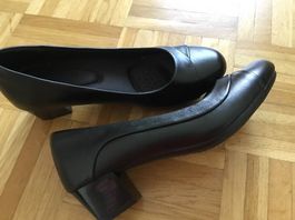 Grösse 38 neu wurde nie getragen