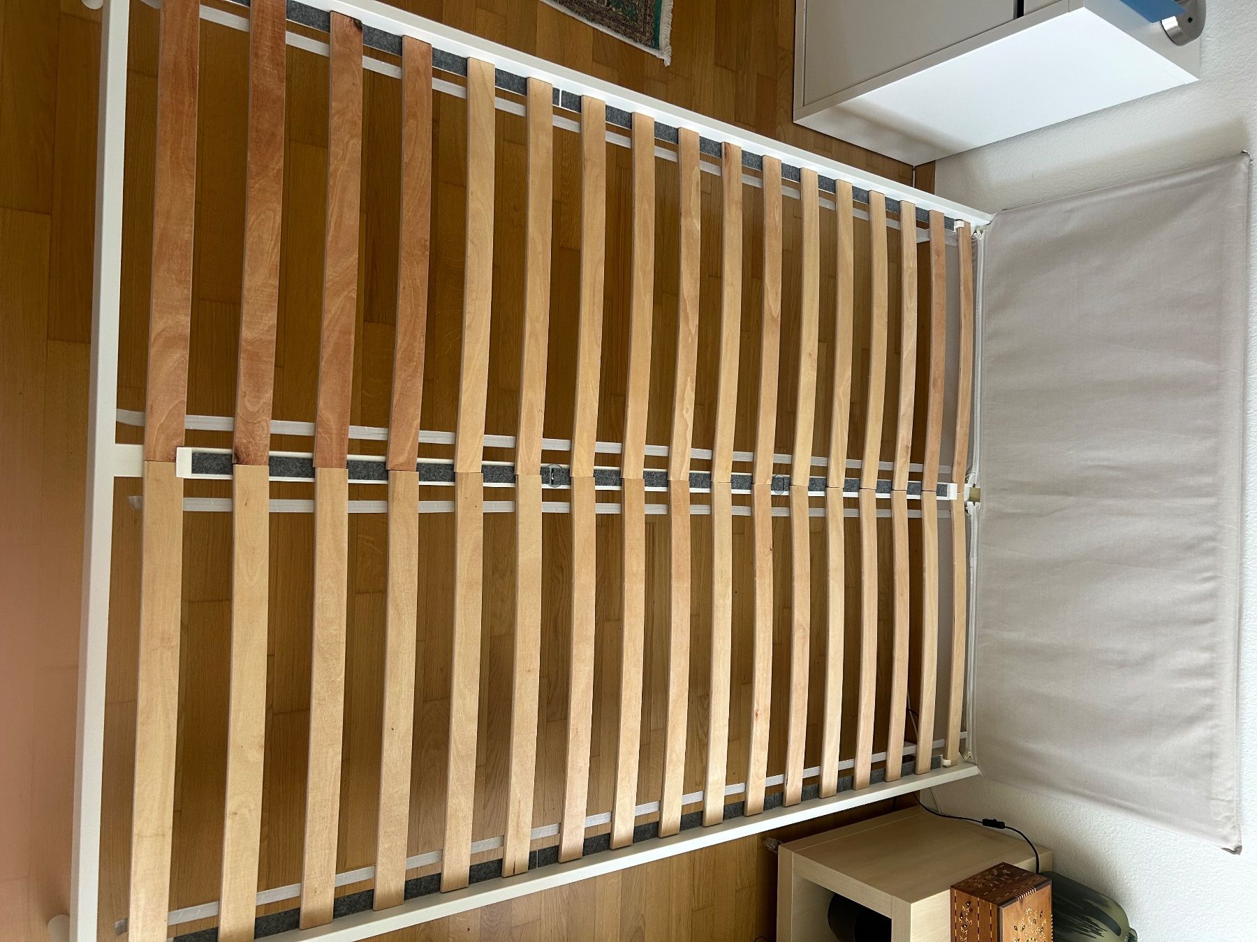 Ikea Lits: Doppelbett mit Lattenrost  gebraucht Ikea – D'occasion à Thalwil par gastongw 1