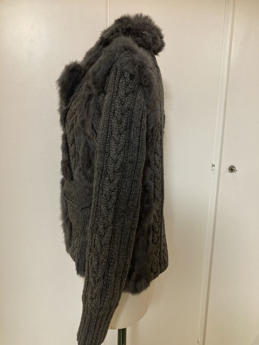 Giacche: Strickjacke mit Fell – Usato da Zürich venduto da mabi04 2