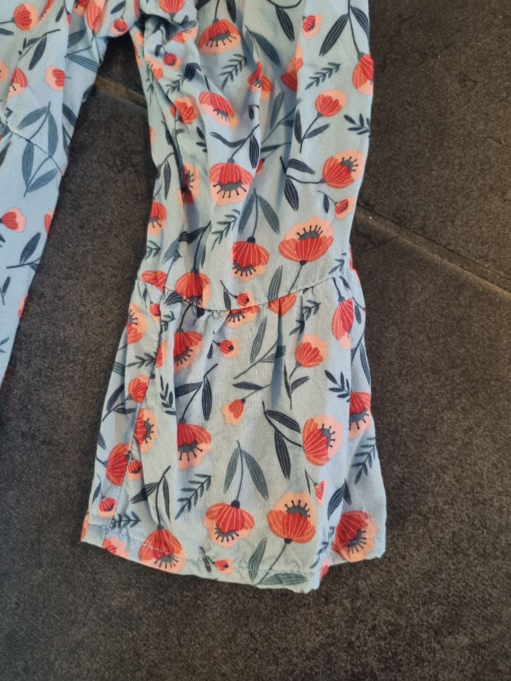 Kleider: Neues Sommerkleid – Neu und originalverpackt aus Kriens von IZZIBIZZI 1