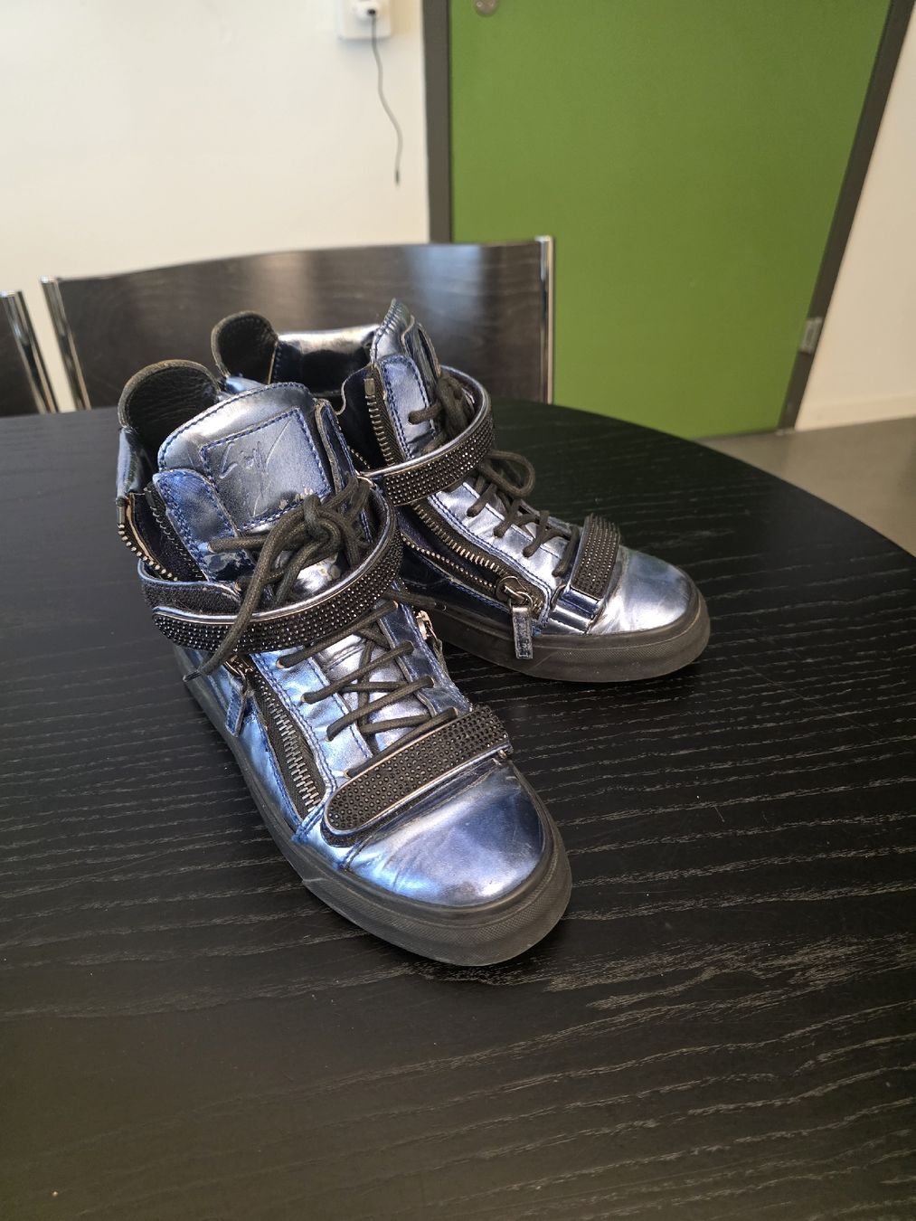 Zanotti Scarpe da donna: Giuseppe Zanotti Sneaker blau metallic Grösse 37 – Usato da Zürich venduto da zaha82 3