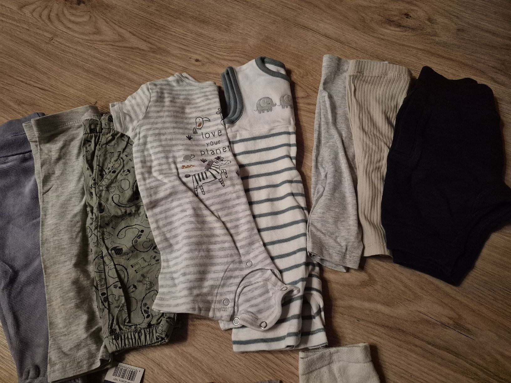 Kleiderpakete & -sets: Baby Kleider Set Grösse 62 und 68 Junge oder neutral – Gebraucht aus Walenstadt von Ani23 3