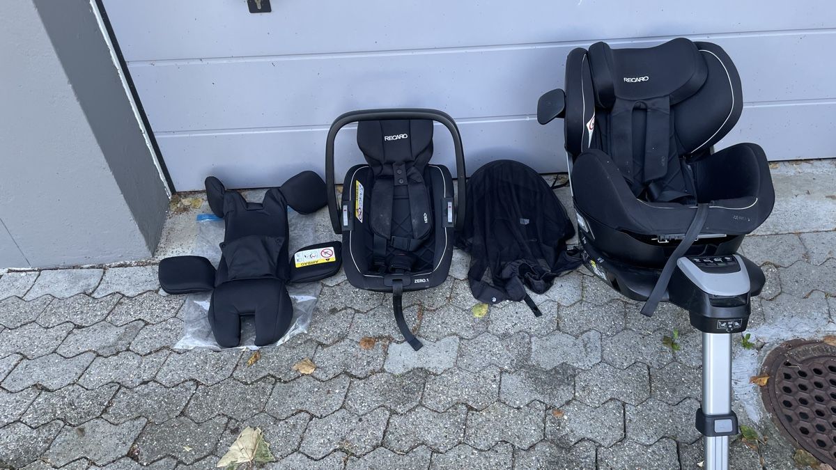 Recaro Seggiolini per auto: Recaro ZERO 1Kindersitz Set mit Basisstation, unfallfrei  – Usato da Rickenbach ZH venduto da Pasqual1974