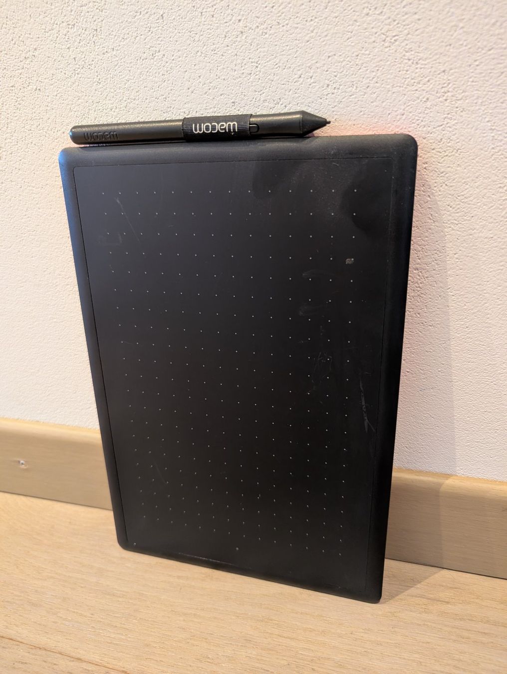 Wacom Tablet PC: Wacom One Zeichentablett mit Stift – Usato da Buchs SG venduto da MonopolyMoney