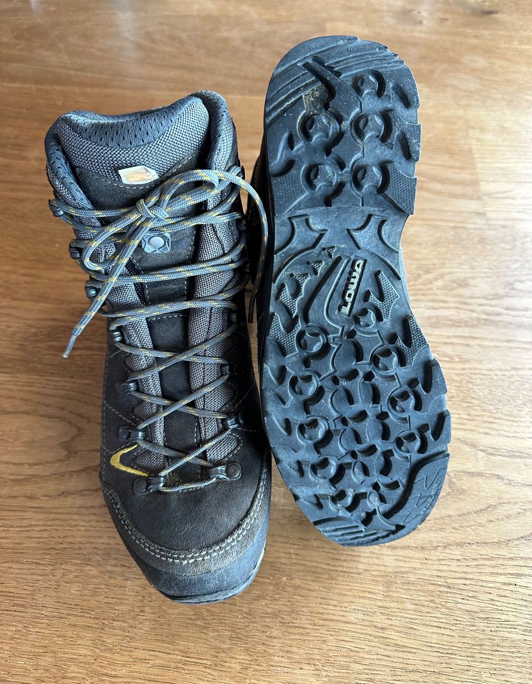 Lowa Damenschuhe: Lowa Wanderschuhe Damen Gr. 39.5 – Gebraucht aus Niederbüren von Hudi_1974 2