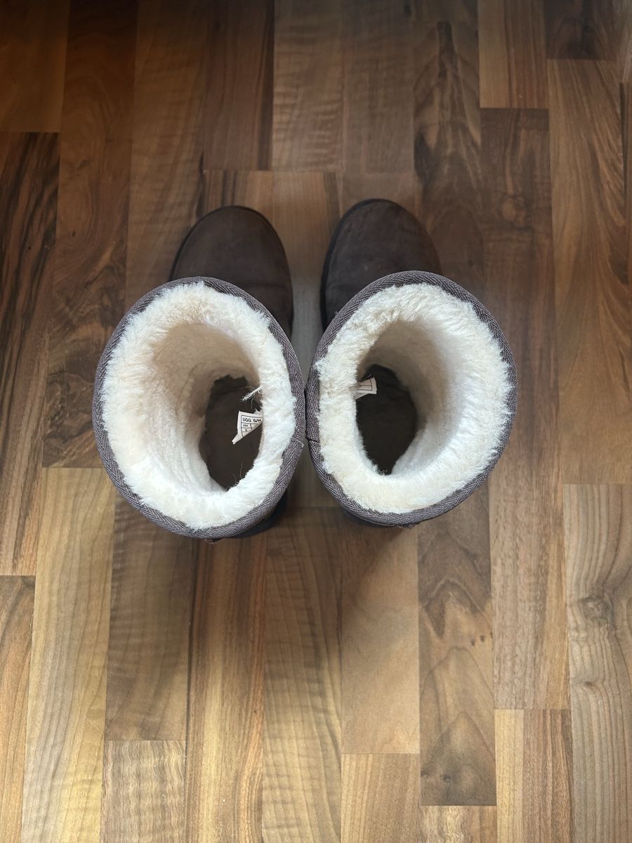 Ugg Scarpe da donna: Short brown leather UGG boots – Usato da Wetzikon ZH venduto da avi_cyt7 4