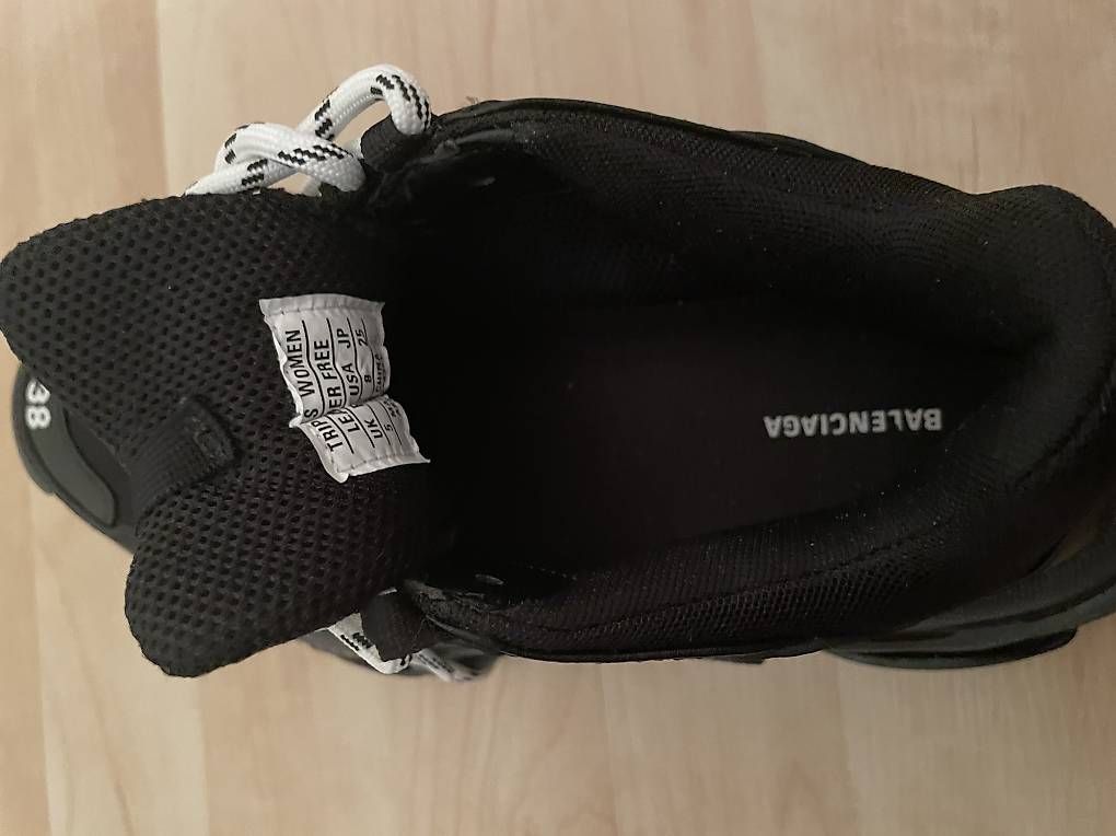 Scarpe da uomo: BalenciagaTriple S – Usato da Zürich venduto da ran_bq8y 2