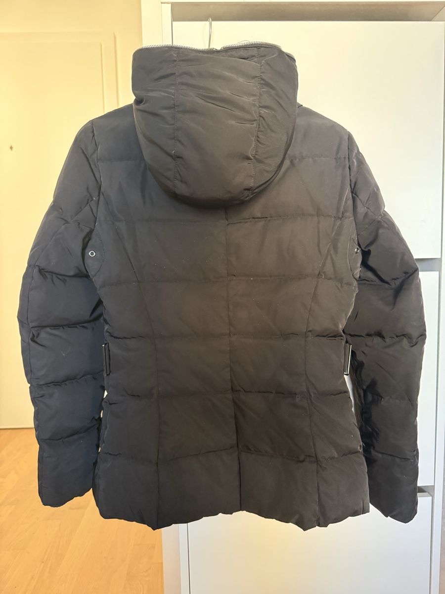 Esprit Cappotti: Damen Daunenjacke schwarz Grösse S – Usato da Dübendorf venduto da ClaraS. 1