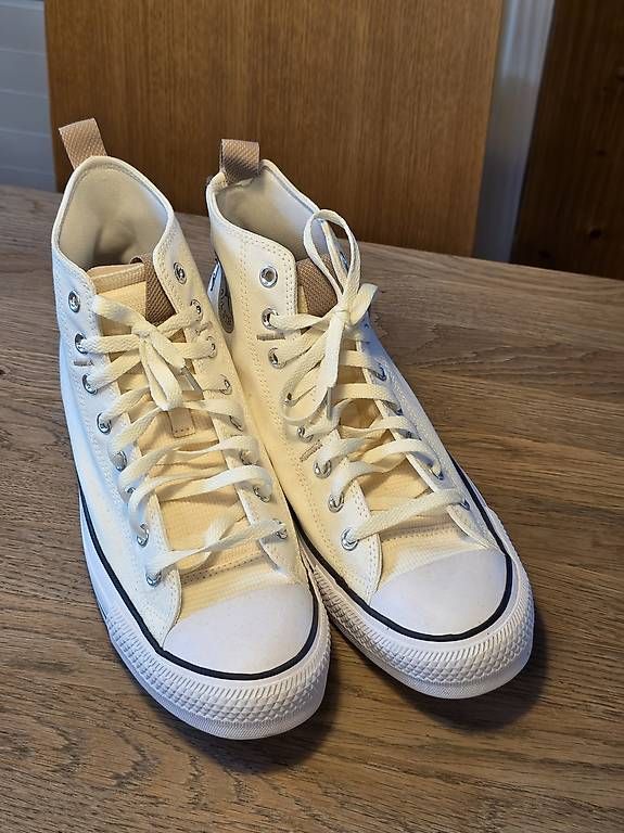 Chaussures hommes: Hochwertiger Converse Sneaker/Turnschuh - neu  – D'occasion à Leissigen par gra111 1