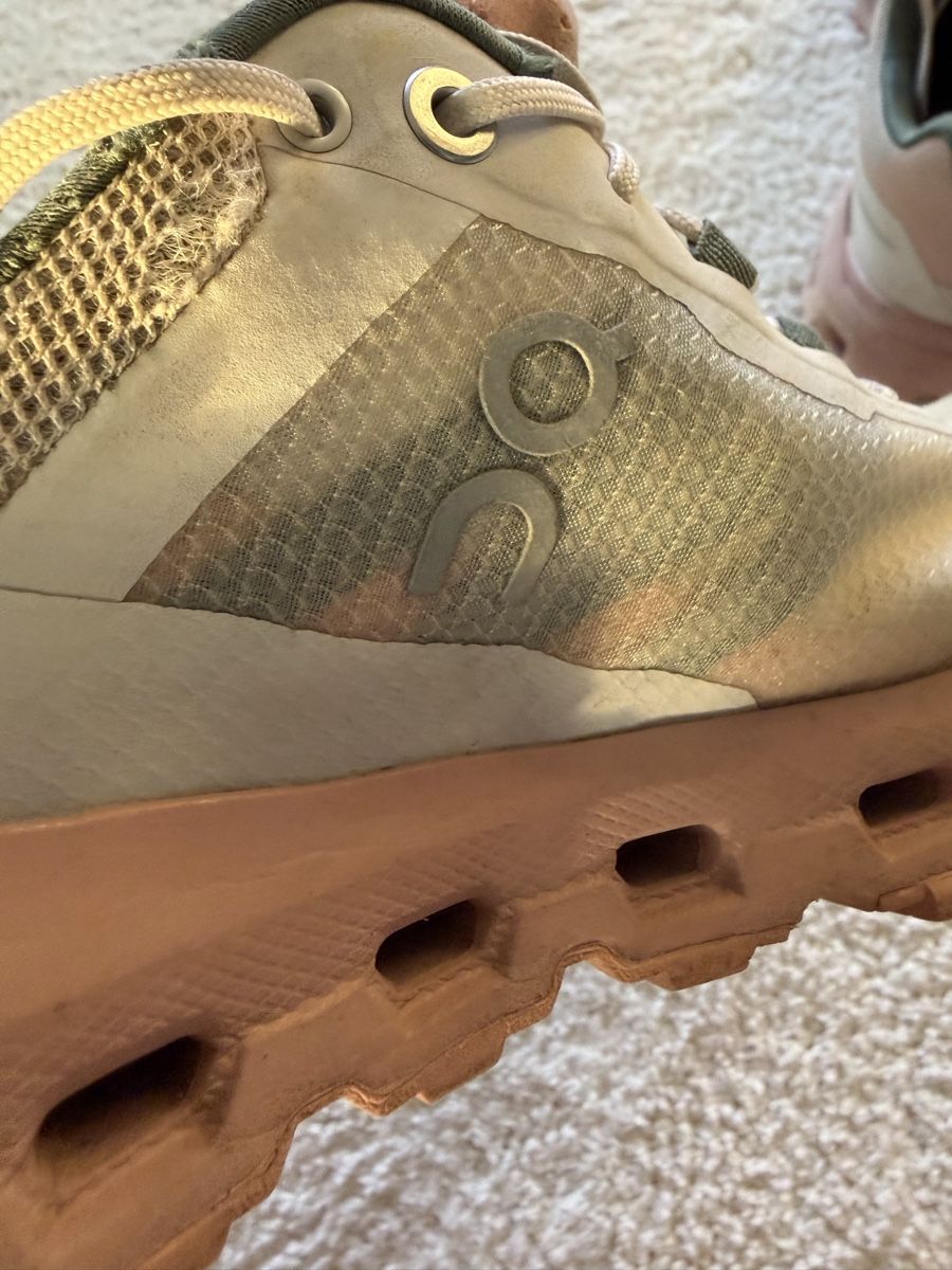 On Chaussures hommes: Scarpe On Cloud Taglia EU 38 usate – D'occasion à Lugano par can_xdd8 6