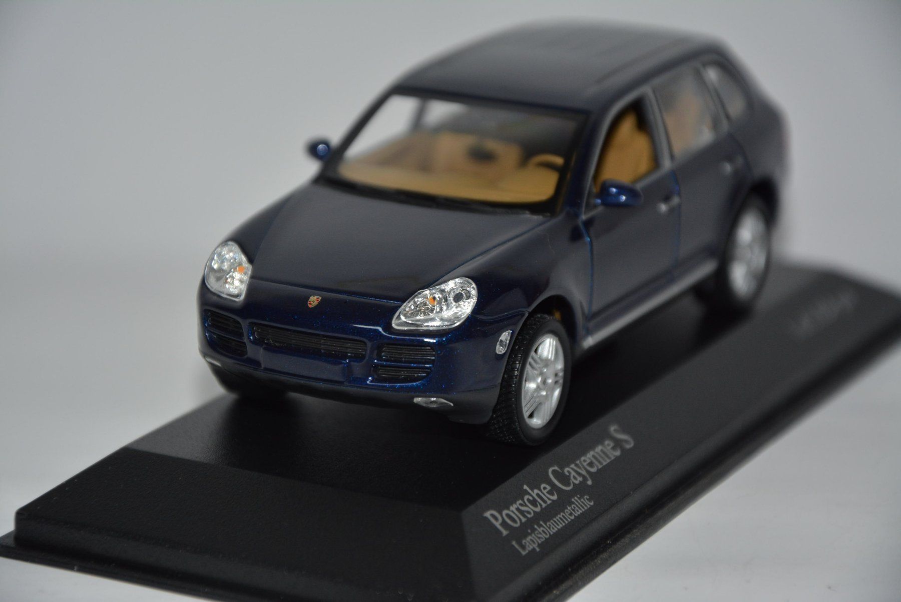 Porsche Modellini d'auto: Porsche Cayenne S 2002 ,  Minichamps , 1:43 – Nuovo e nell'imballaggio originale da Goldach venduto da Feivel9 3