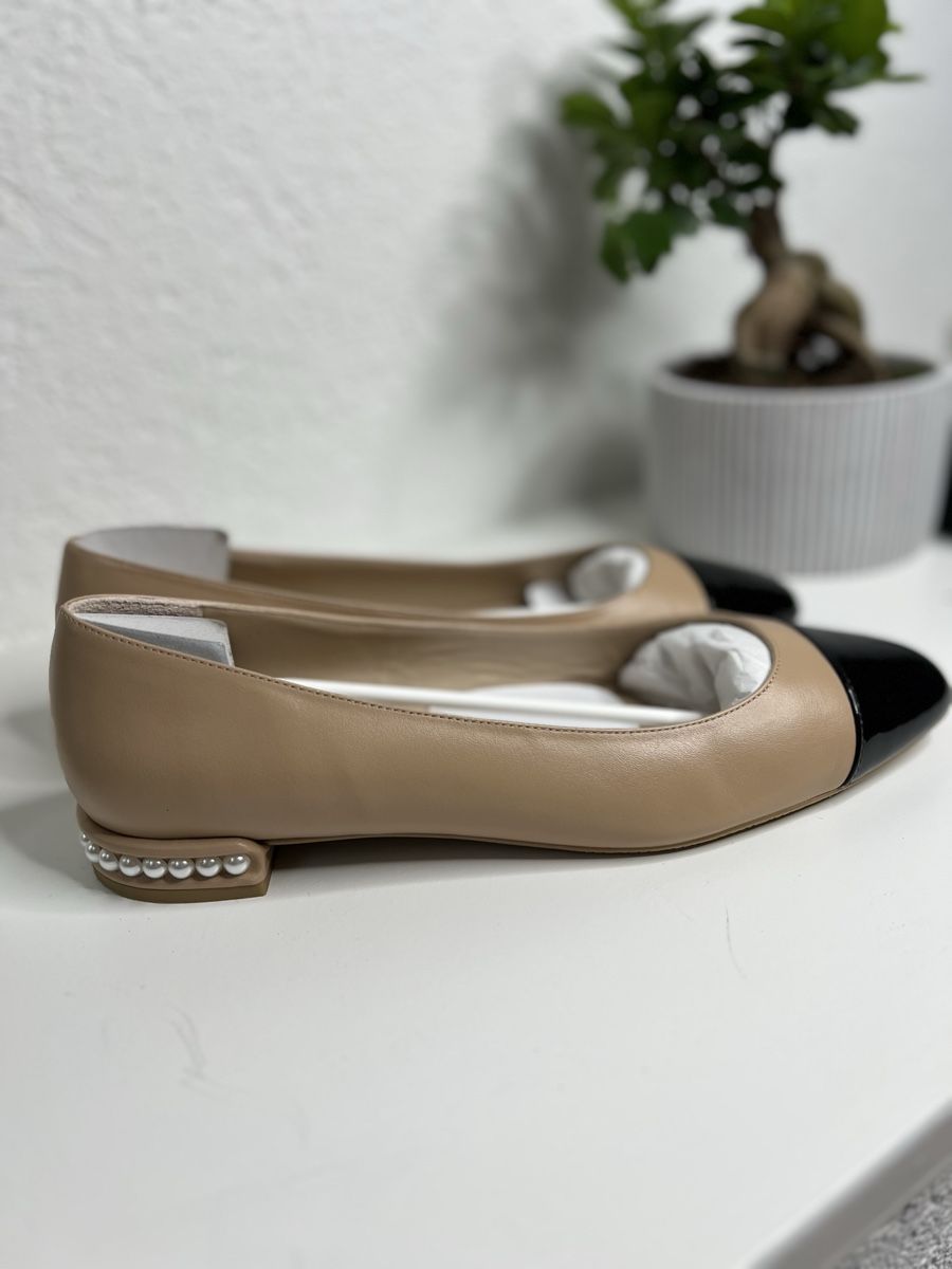 Stuart Weitzman Scarpe da donna: Stuart Weitzman Ballerinas, Beige/Schwarz, Grösse 41 – Nuovo (secondo la descrizione) da Reinach AG venduto da CAM_83