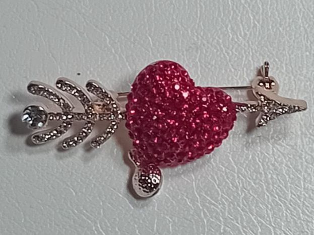 Broschen & Nadeln: modeschmuck,brosche,,mit kristall – Neu (gemäss Beschreibung) aus Basel von bij_5hqd