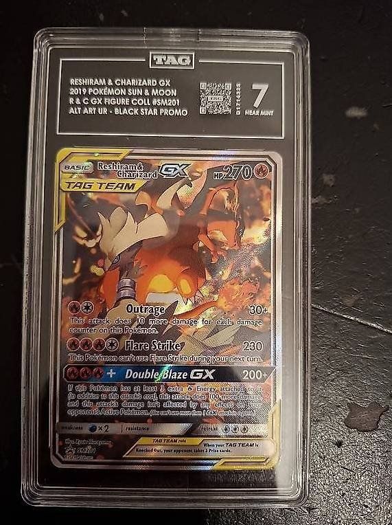 Pokémon Sammelbilder & Trading cards: Reshiram & Charizard GX SM201 TAG 7 Grade – Gebraucht aus Wangen b. Olten von ash_s6qh 3
