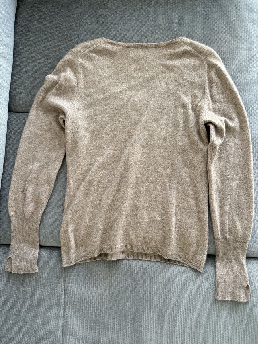Pullover & Sweatshirts: Eric Bompard Pullover Kaschmir Seide beige Grösse L – Gebraucht aus Wimmis von rimnakit 2