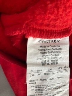 Armani Maglioni & Felpe: EA7 Emporio Armani Hoddie – Nuovo (secondo la descrizione) da Pratteln venduto da Miki_ 2