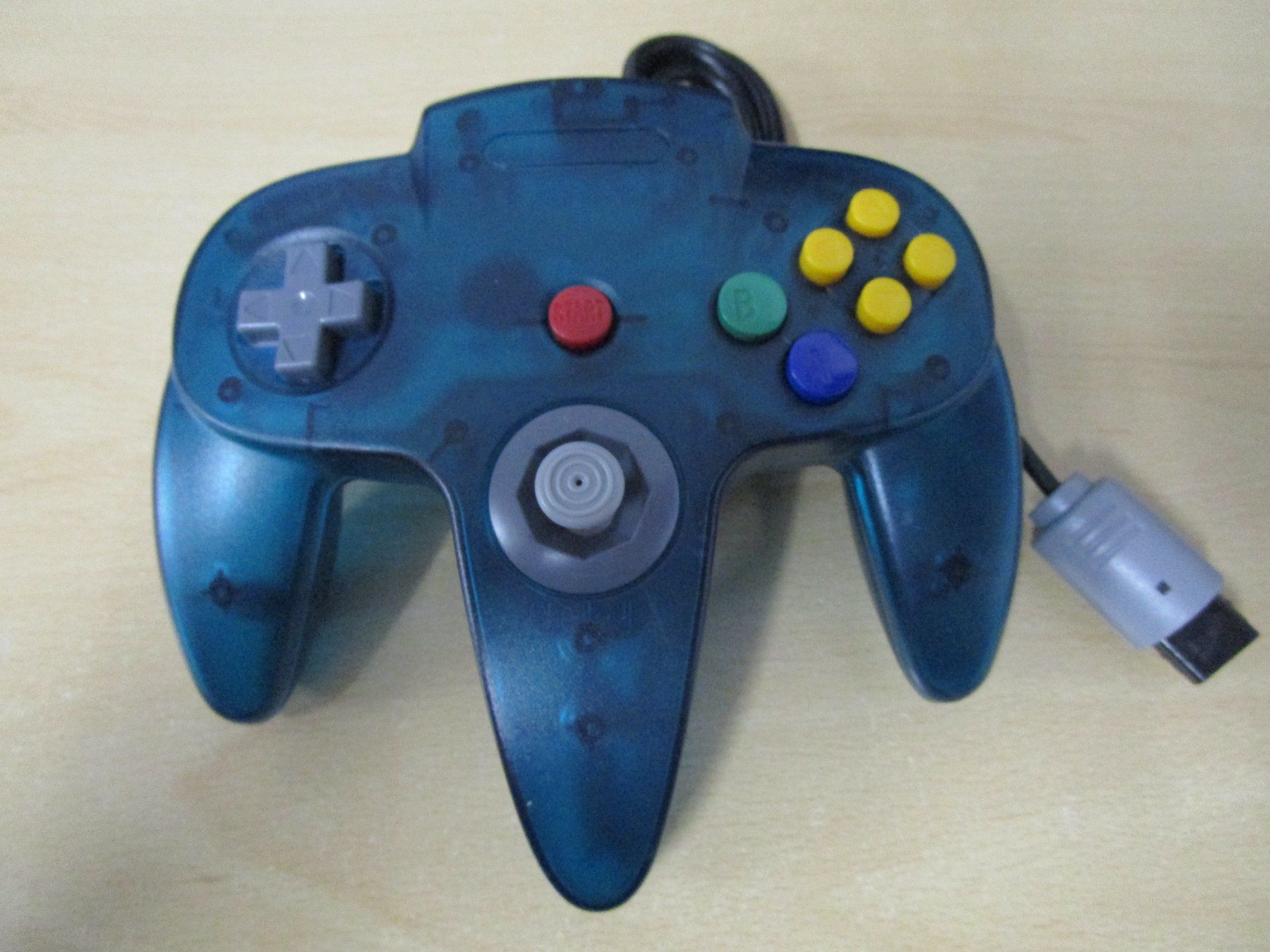 Controller: Nintendo 64 Controller - Farbe türkis - Neuware- N64 Joypad – Neu (gemäss Beschreibung) aus Goldau von