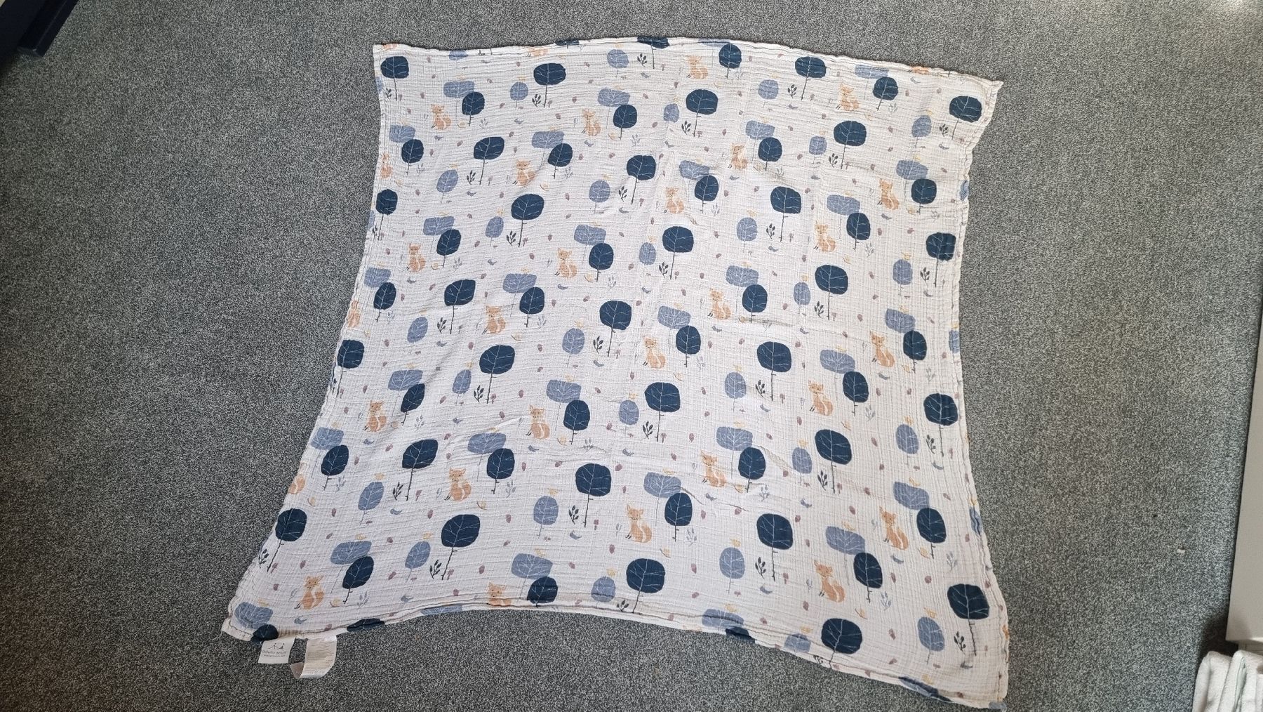 Aden Coperte: Maxi lange aden + anais renard – Usato da Les Breuleux venduto da Mily1991