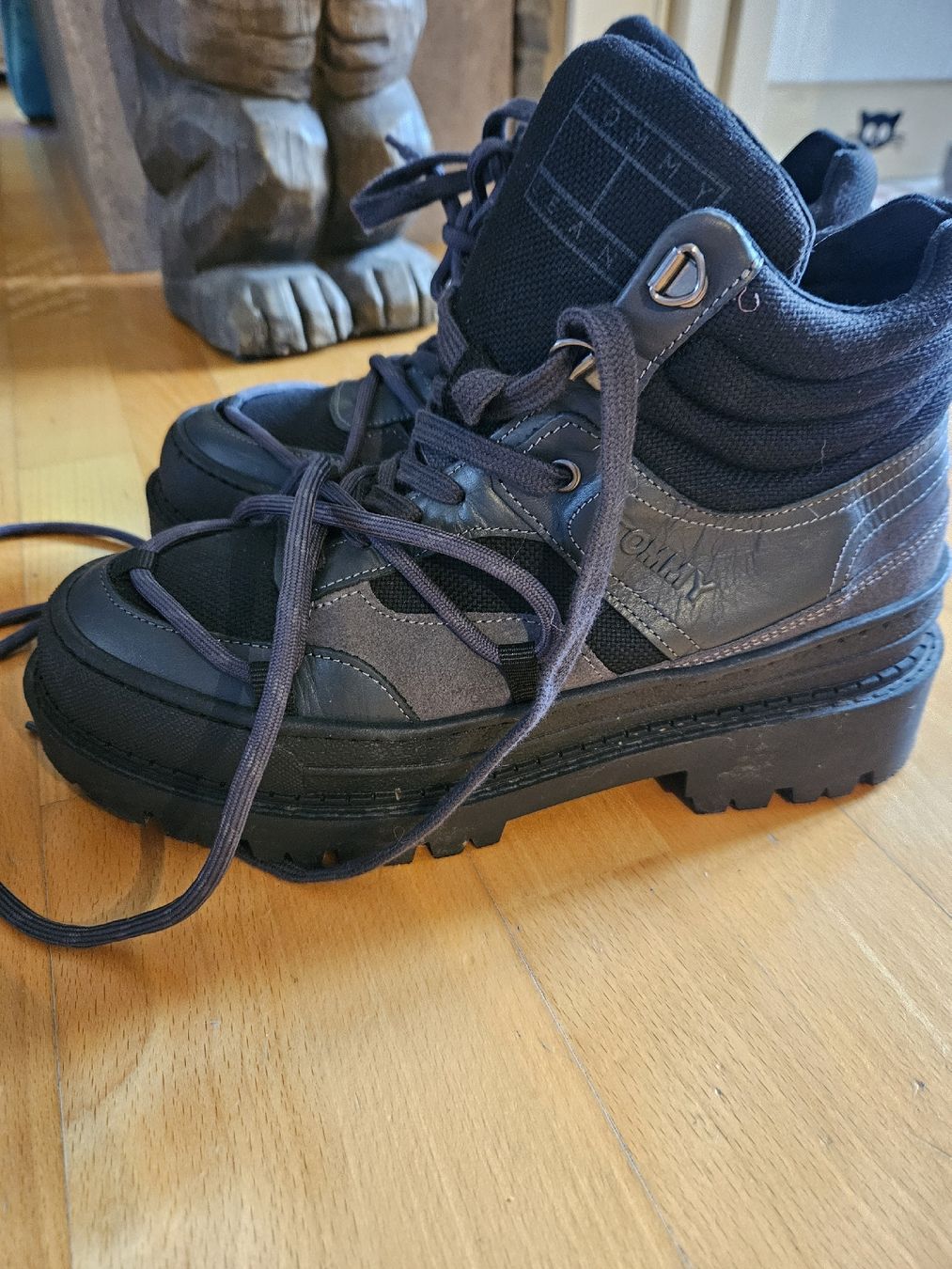 Tommy Hilfiger Scarpe da donna: Tommy Hilfiger Stifelette/Gr 40 – Usato da Baar venduto da BlackCat_13 1