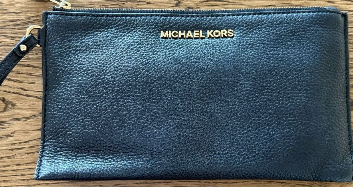 Michael Kors Portamonete: Michael Kors Geldbörse Leder – Usato da Schmitten FR venduto da PA17 1