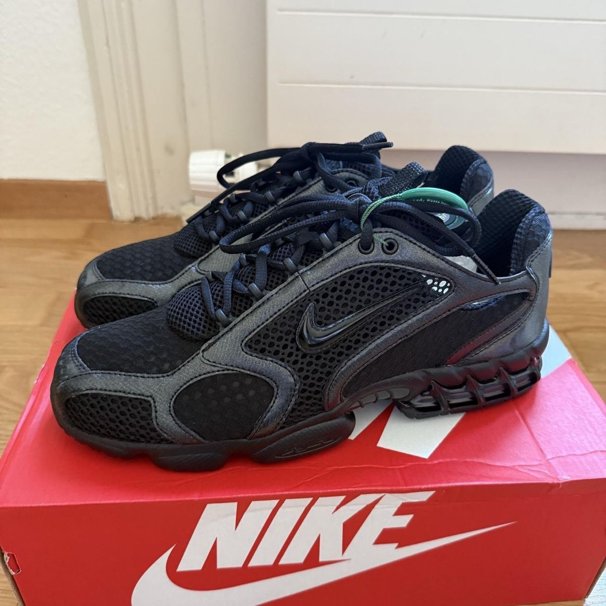 Nike Chaussures hommes: Nike Spiridon Caged Schwarz – Neuf avec emballage d'origine à Zürich par sam_g2zl 1