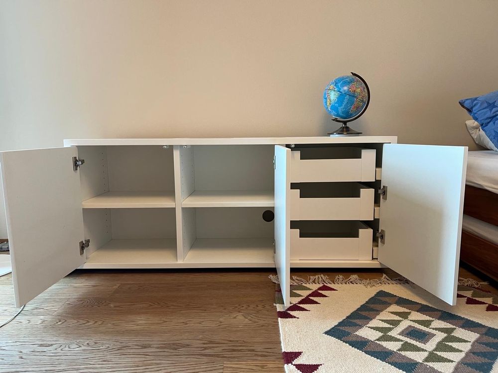 Cassettiere: Sideboard/Kommode, weiss, Schreineranfertigung – Usato da Freienbach venduto da pyramidefujji 2
