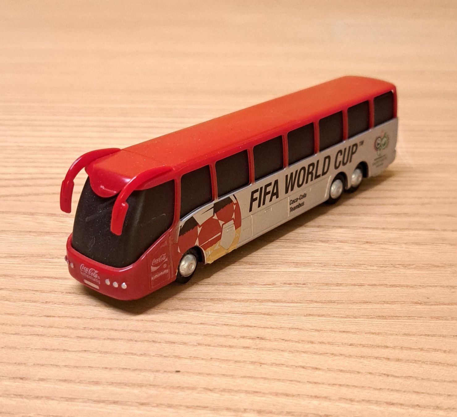 Kit di modellismo & Modellini statici: Fifa World Cup Germani 2006 Bus Modell – Usato da Dietlikon venduto da kosta.katoglou