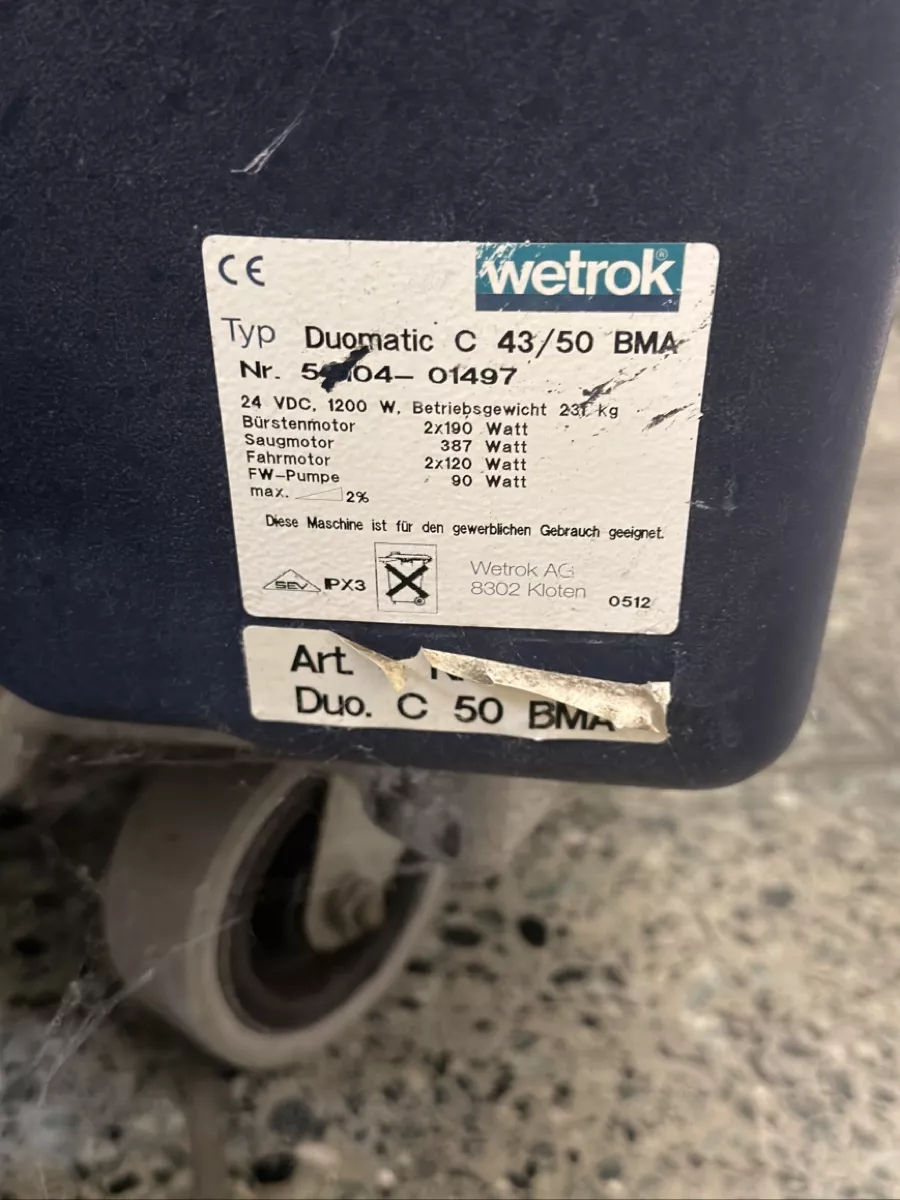Tutte le macchine: Wetrok Scheuersaugmaschine – Usato da Oberengstringen venduto da Lbd_12 3