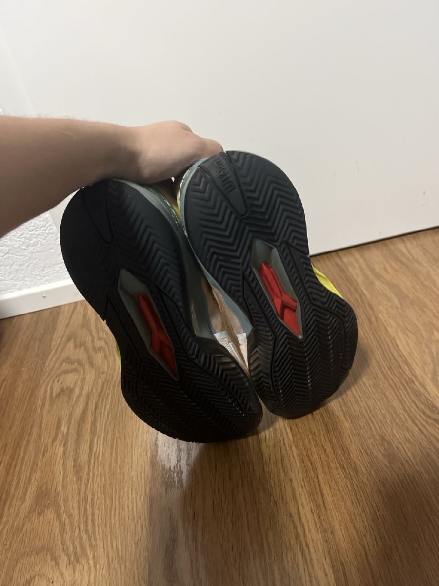 Wilson Scarpe da uomo: Chaussure de tennis Wilson Utilise 1 mois – Usato da Chézard-St-Martin venduto da Kikof78 5