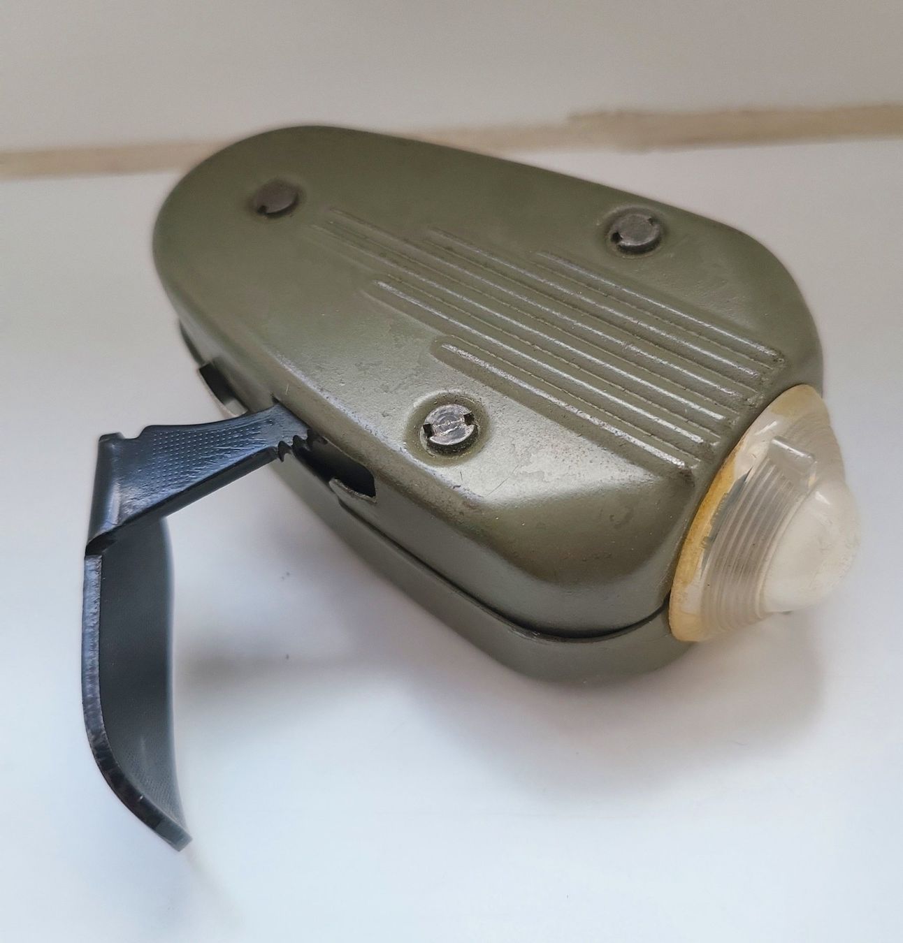 Philips Lampade: Philips Dynamo-Taschenlampe, 2. Weltkrieg – Usato da Muttenz venduto da Mithrur 1