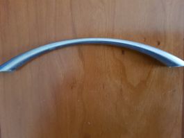 Bogengriff für Schubladen und Schränke