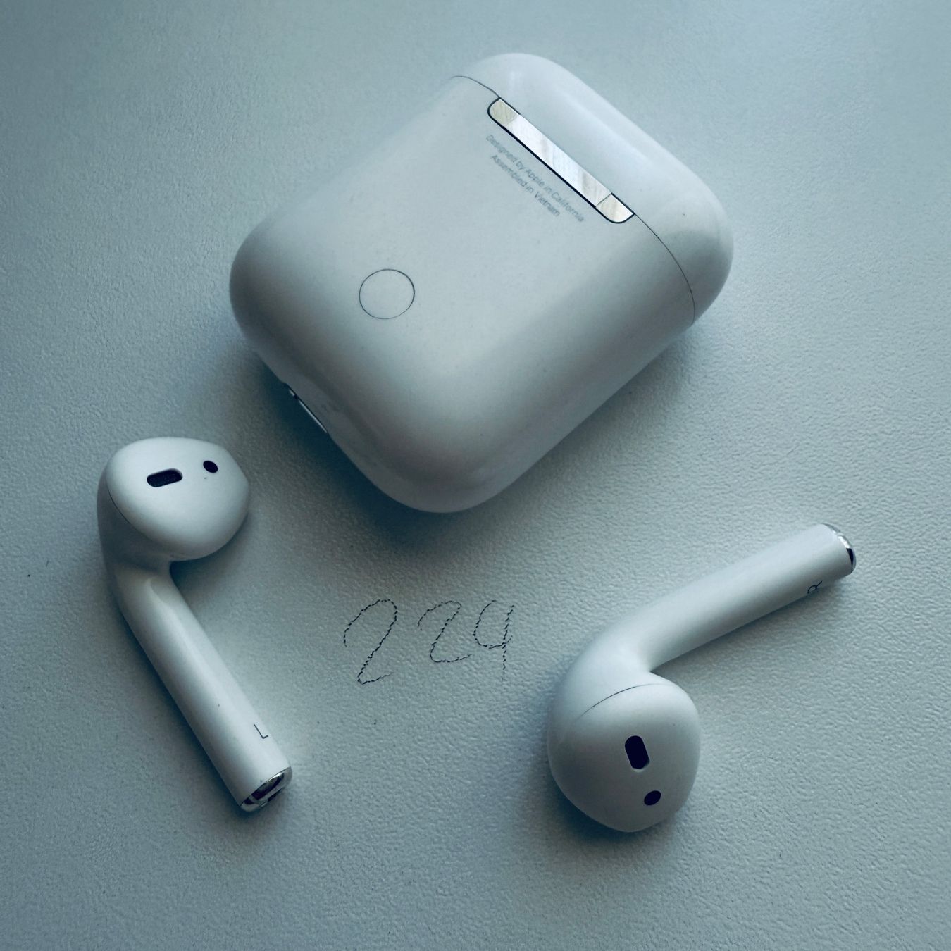 Apple Cuffie: Original Apple AirPods 2 Gen. Wireless Kopfhörer & Case – Usato da Basel venduto da MY.AIRPODS.SHOP 7