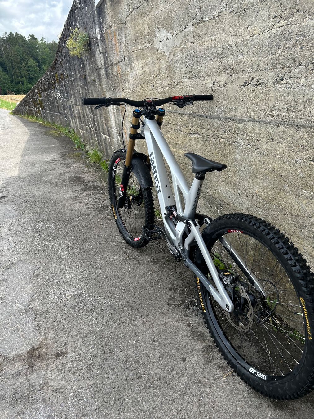Ghost Biciclette: Ghost poacha dh – Usato da Remaufens venduto da que_v85b 1