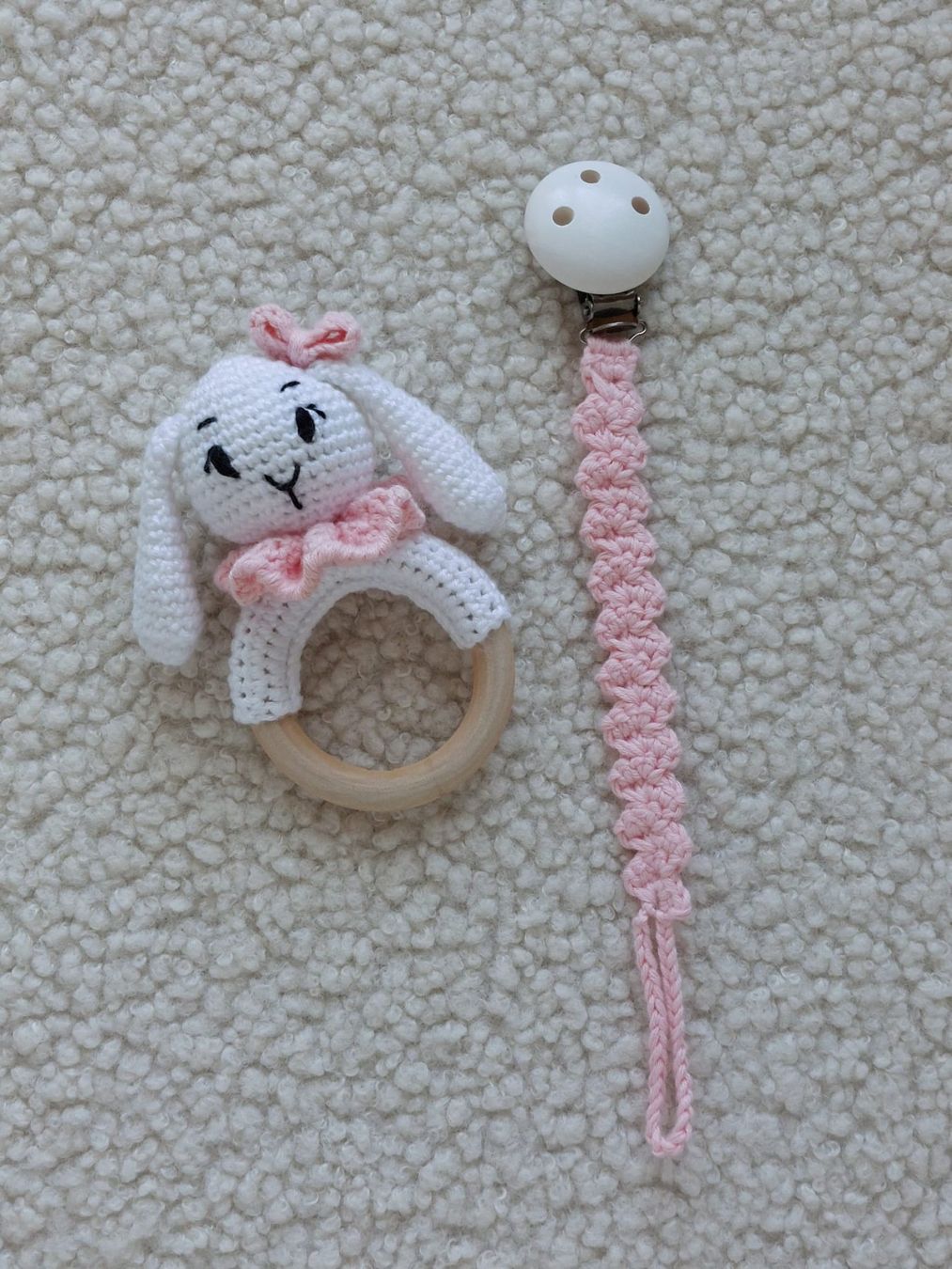 Giocattoli: Babyfinkli / Nuggikette / Greifling – Nuovo e nell'imballaggio originale da Bleienbach venduto da babyhandgemachts 2