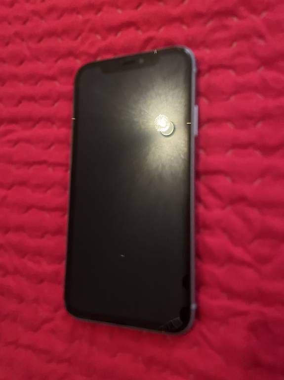 Telefoni cellulari / Smartphones: iPhone XR 64 g – Usato da Sigirino venduto da tor_2tnf 1