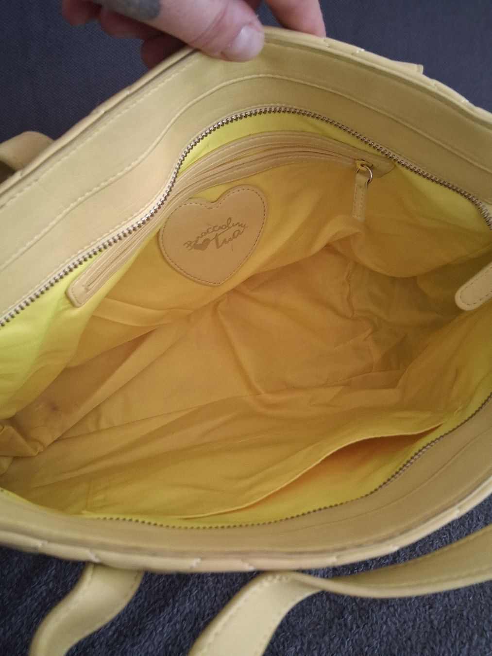 Borse da donna: Gelbe Handtasche – Usato da Wolfenschiessen venduto da Ylvi21 3