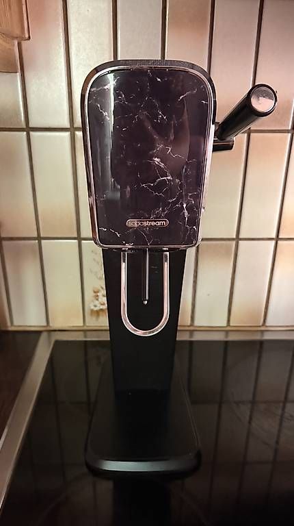 Elettrodomestici da cucina: Sodastream mit 2 Flaschen – Usato da Emmenbrücke venduto da Margrit_Wehrli