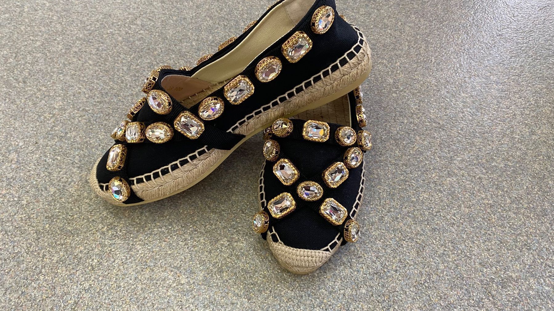 Gucci Scarpe da donna: Gucci Dame Schuh Gr 36 – Nuovo e nell'imballaggio originale da Lachen SZ venduto da HelvetiaLuxury 7