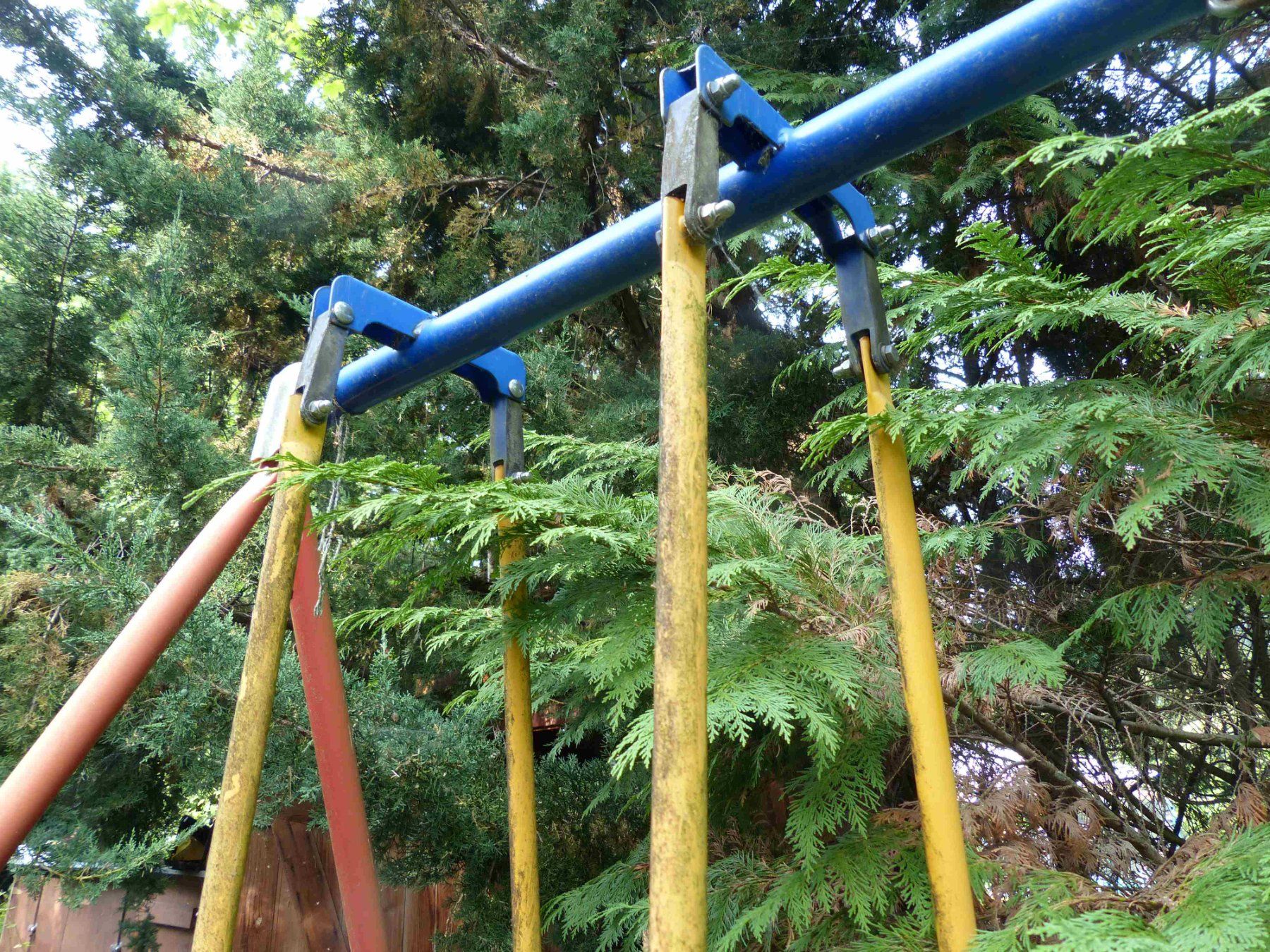 Autre balançoires de jardin: Schaukelgestell mit zwei Sitzen und einer Hängematte – D'occasion à Jona par Cinnestig 3