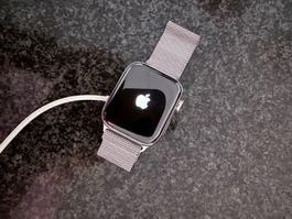 AppleWatch Series 5 Silber mit Edelstahlband
