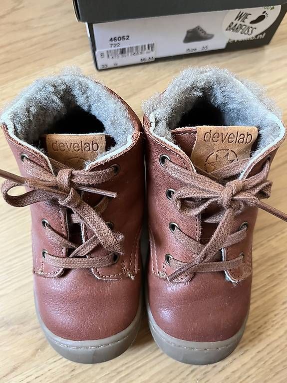Scarpe per ragazzi: Schuhe von Develab, Gr. 23 in Braun – Usato da St-Prex venduto da buc_y6n7 2
