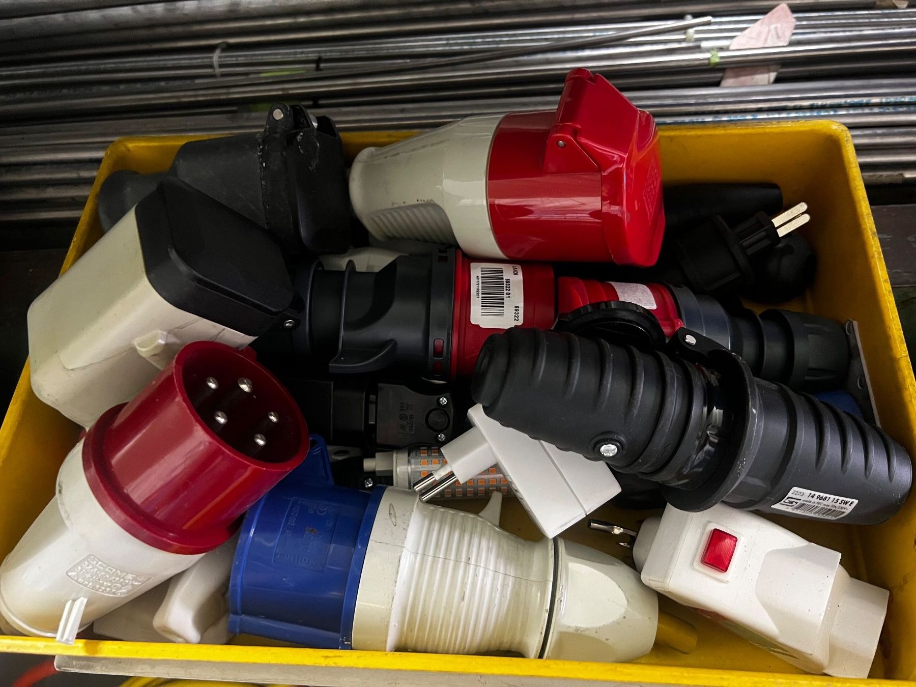 Spine: Elektrostecker diverse, 1Lot – Usato da Wettingen venduto da Wespi4