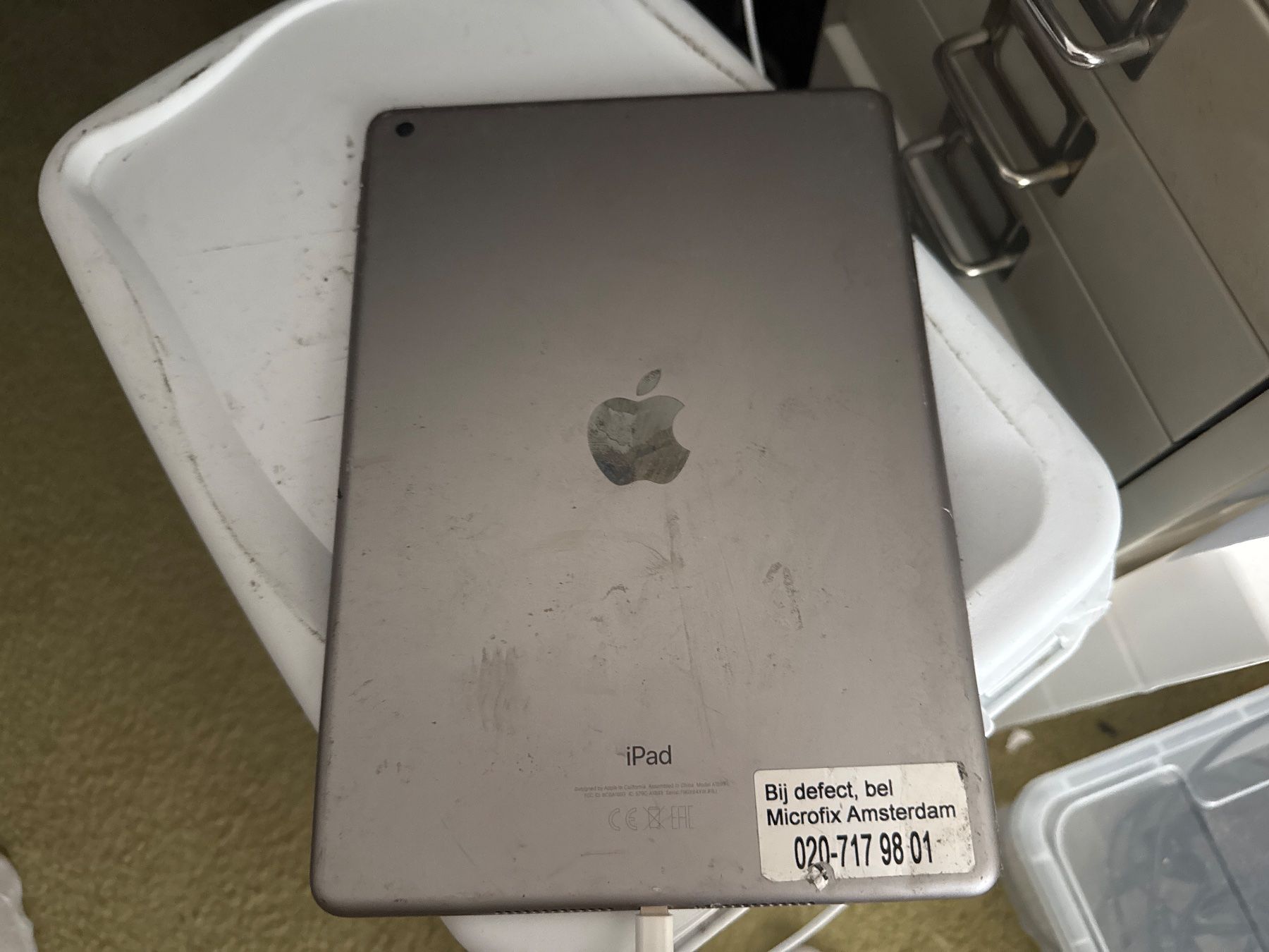Apple Tablettes PC: Ipad 6. Generation - A1893 – Défectueux à Olten par HoYa01 2