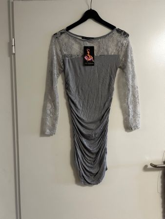 Spitzenkleid Minikleid Figurbetont Gr S/M NEU
