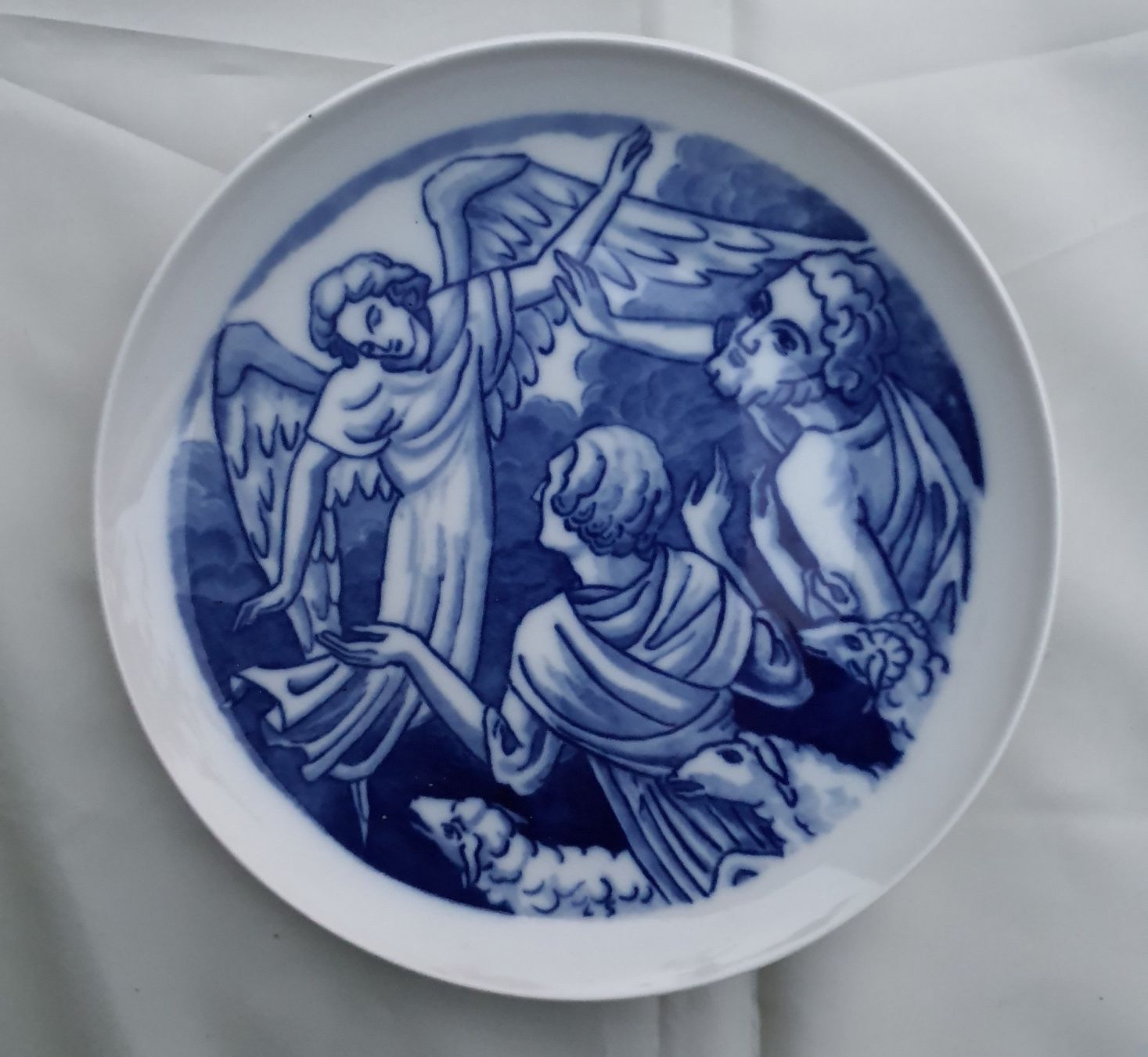 Assiettes: ALTER LANGENTHALER TELLER 1 STÜCK – D'occasion à Schönenwerd par Sneki55